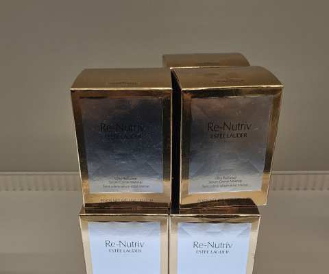 리뉴트리브 래디언스 세럼 크림 파운데이션 75퍼+모포63,000원